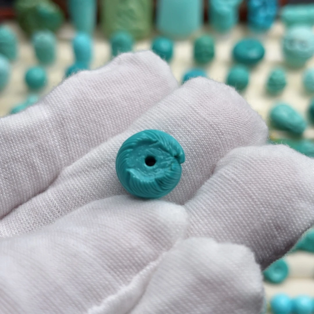 未镶嵌绿松石珠宝奇石