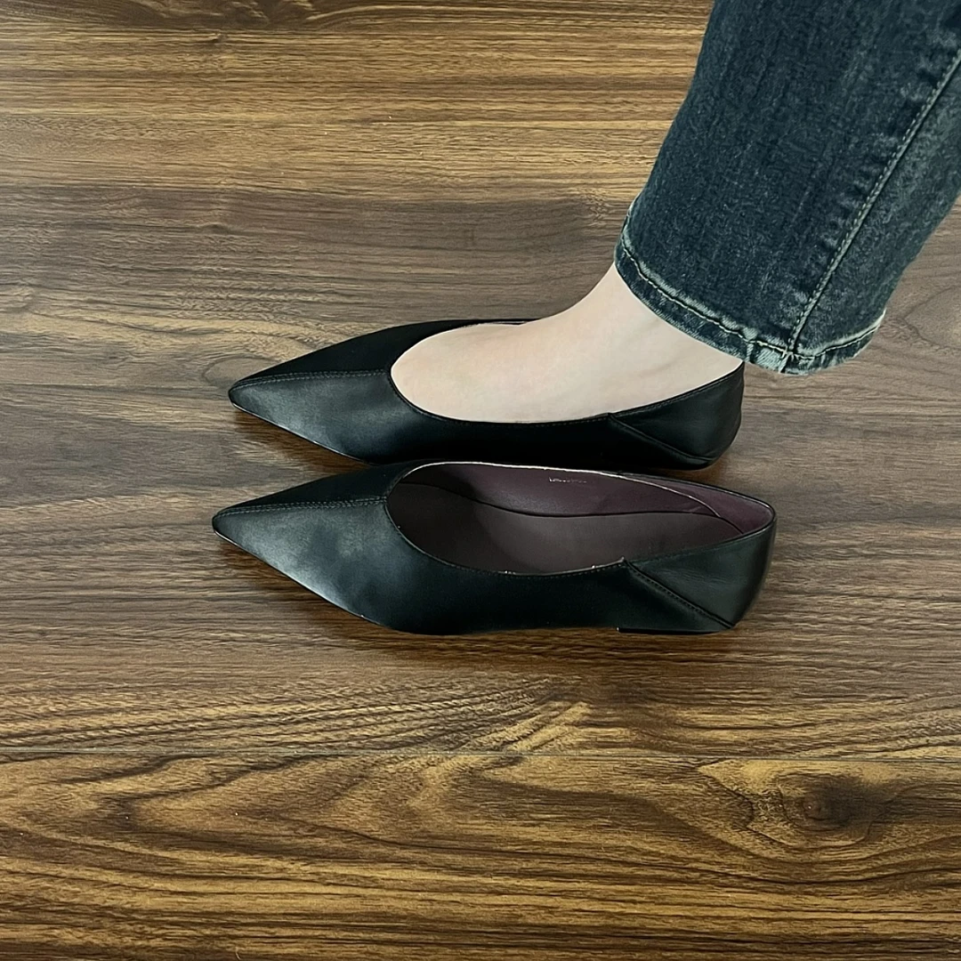 2025新款时尚百搭尖头低跟单鞋女韩版浅口平底单鞋极简一脚蹬单鞋