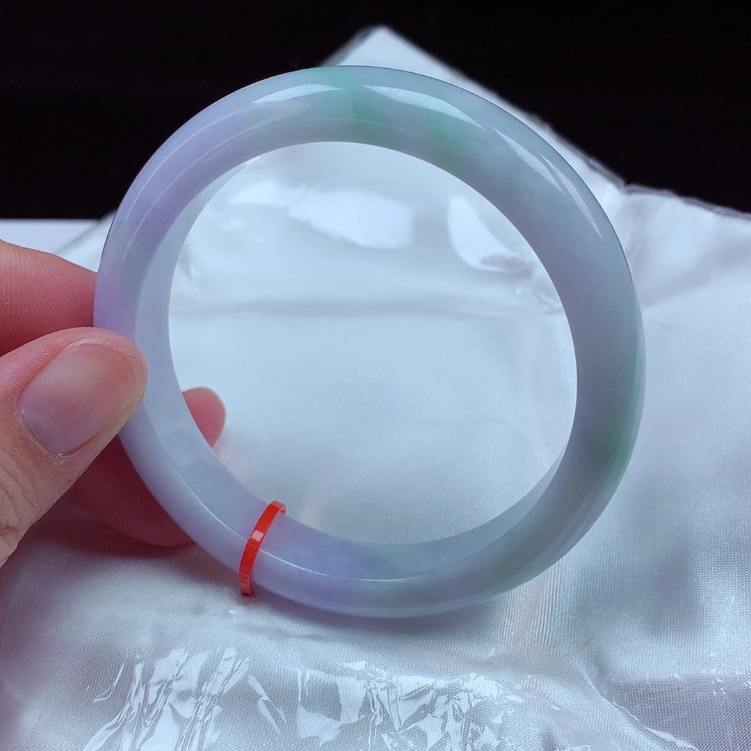 翡翠手镯未镶嵌59圈
