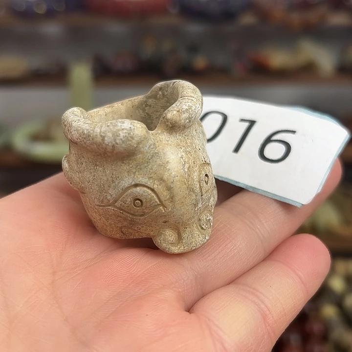 和田玉（糖玉）颈饰未镶嵌