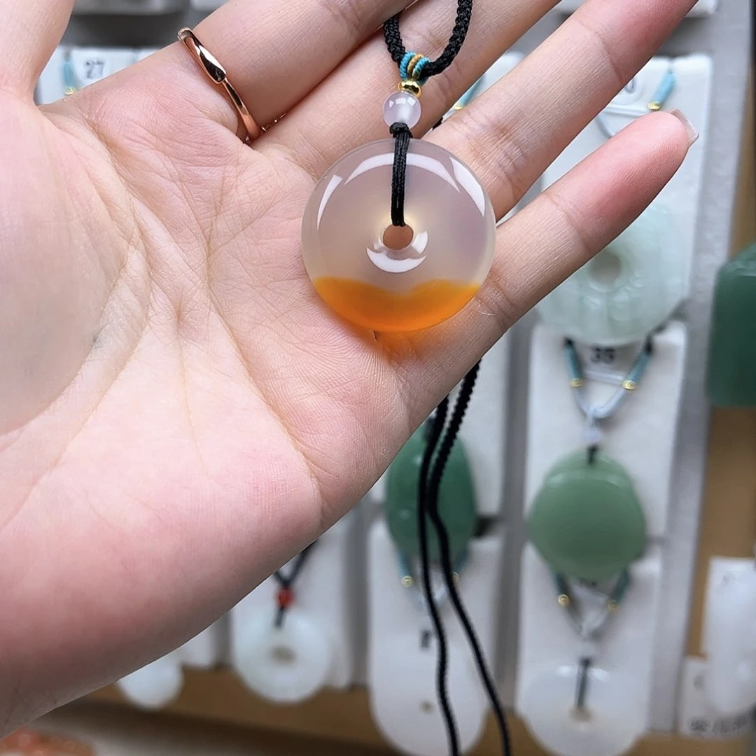 未镶嵌颈饰玛瑙/玉髓