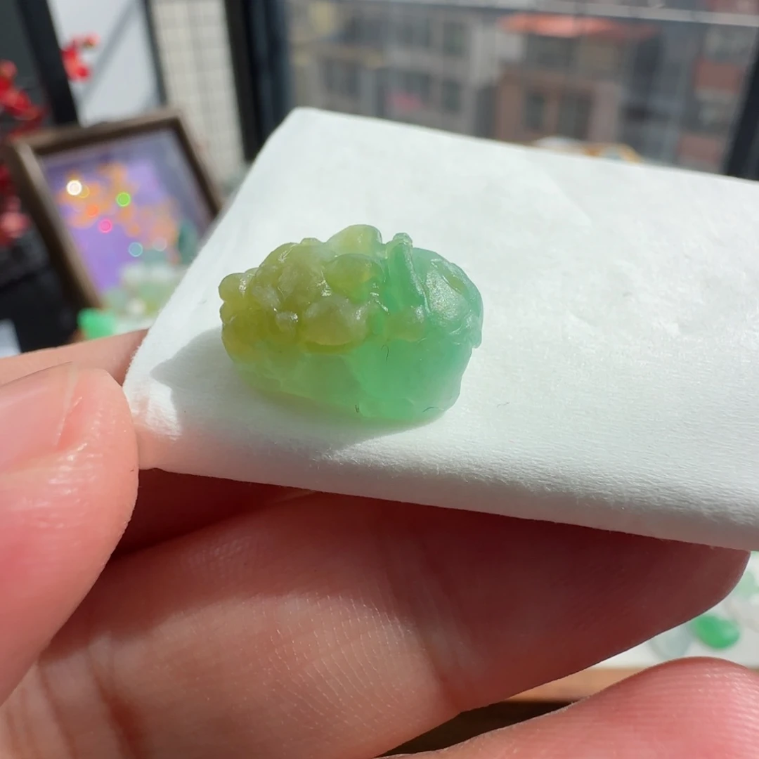 未镶嵌定制翡翠财**恋定制翡翠毛货不退不换
