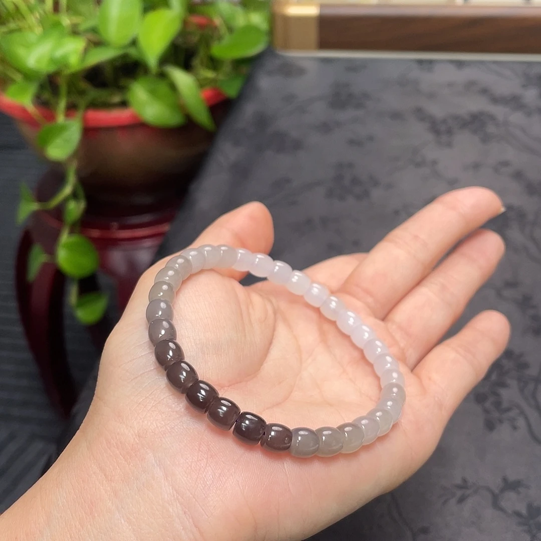 和田玉未镶嵌手链-烟紫渐变手串