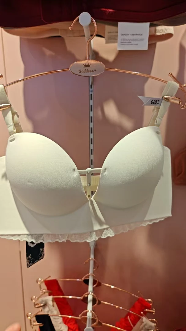 光面夏季可取肩带，适合小胸加厚杯