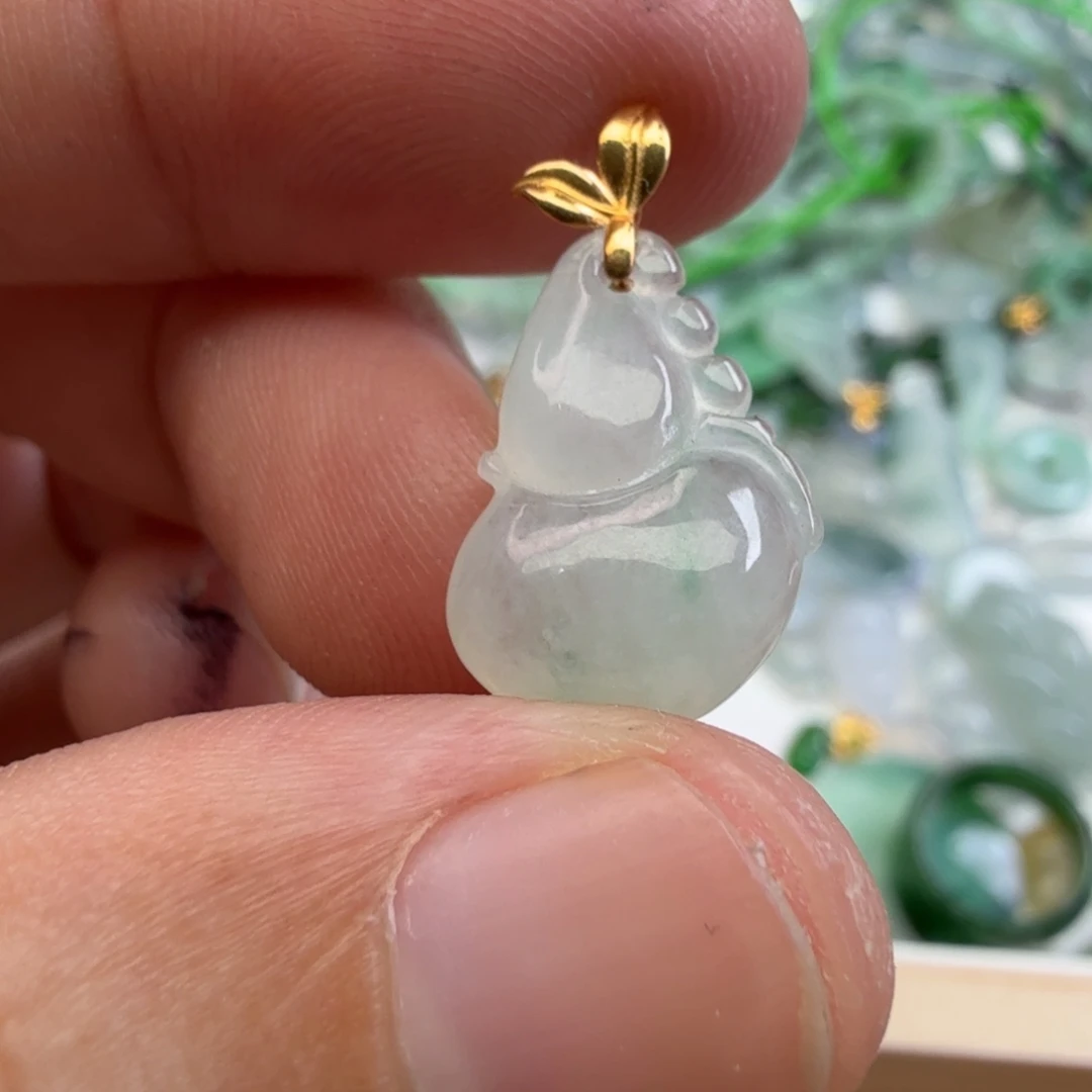 翡翠未镶嵌颈饰41