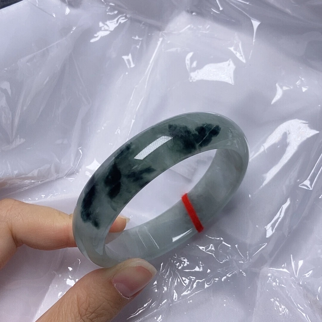 翡翠未镶嵌手镯56.9圈