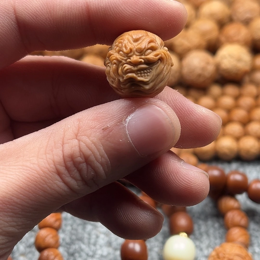 ****味猴头核桃吊坠菜脯味