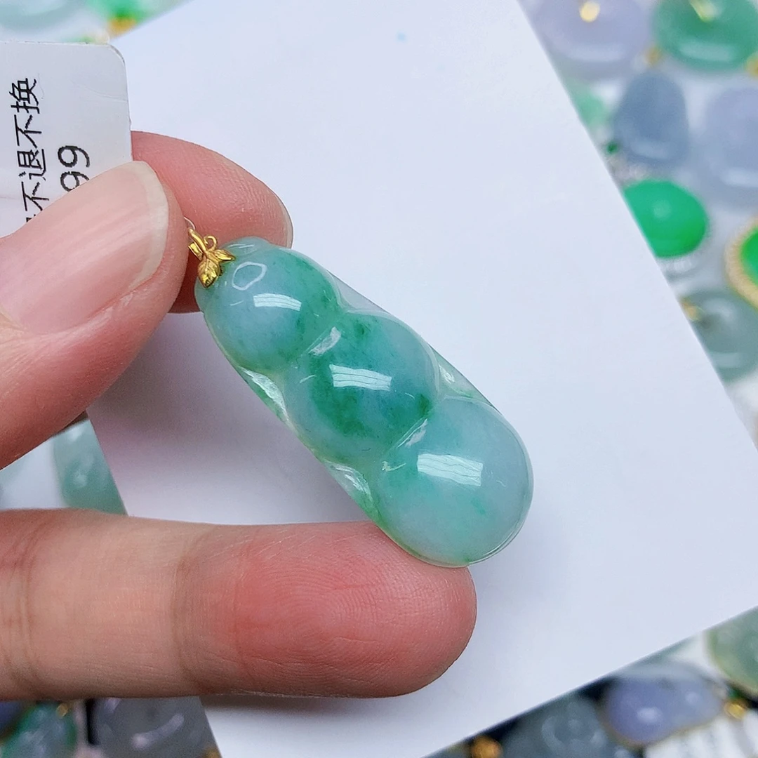 翡翠18K金镶嵌颈饰3678743