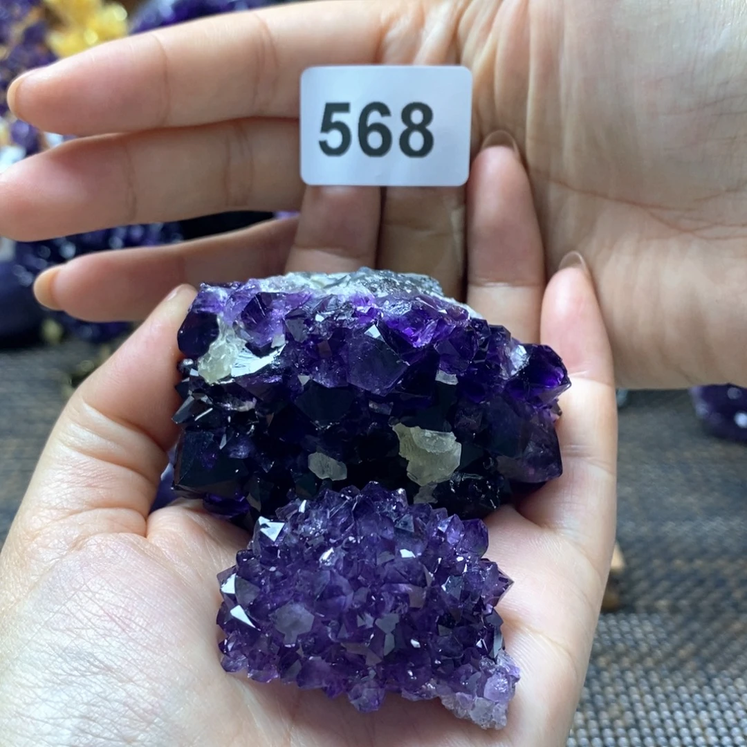 用***0紫晶未镶嵌大型摆件（非配饰）