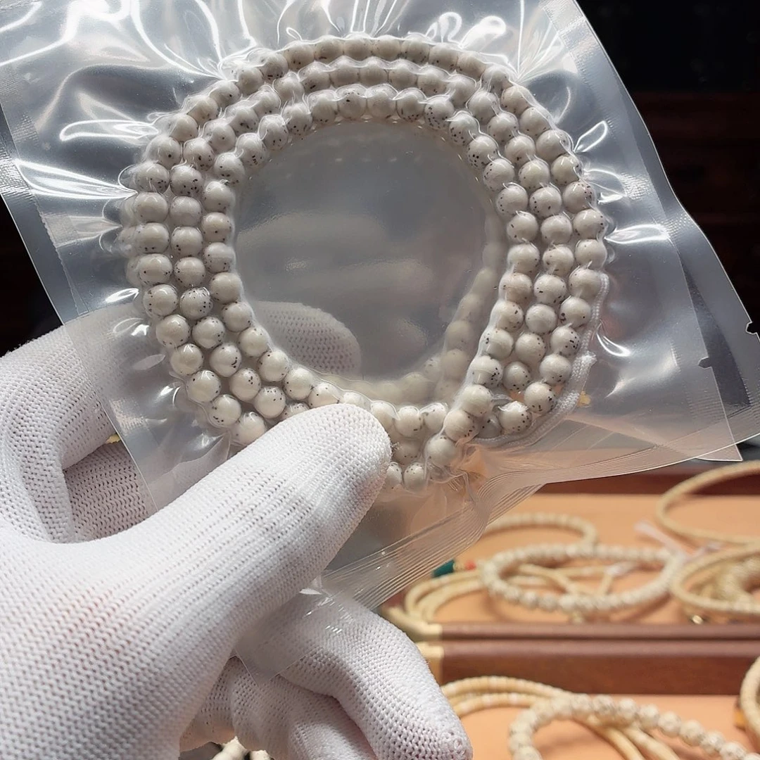 星月菩提手串6左右圆珠原白，52号