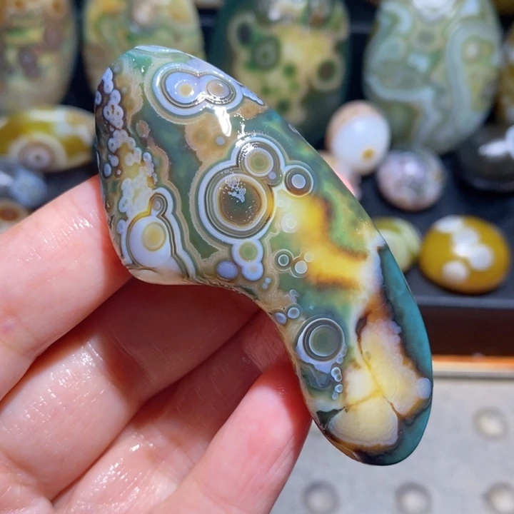 未镶嵌玛瑙/玉髓珠宝半成品1