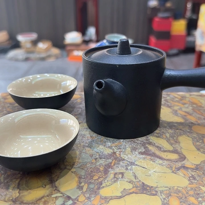 陶烧壶一个。。。品茗