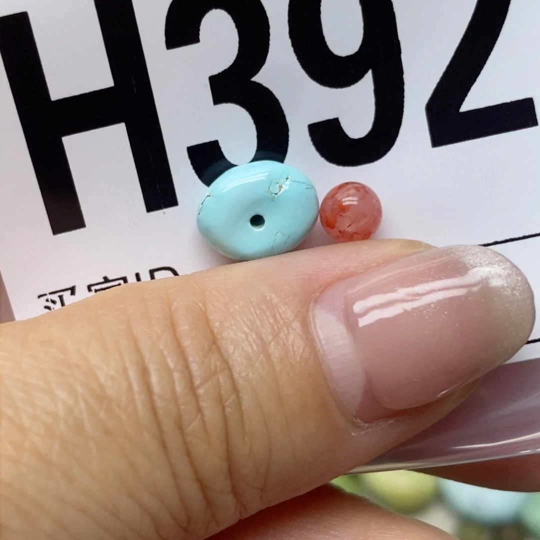 南红玛瑙配饰未镶嵌