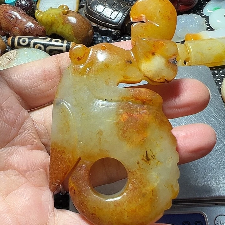 和田玉未镶嵌珠宝奇石