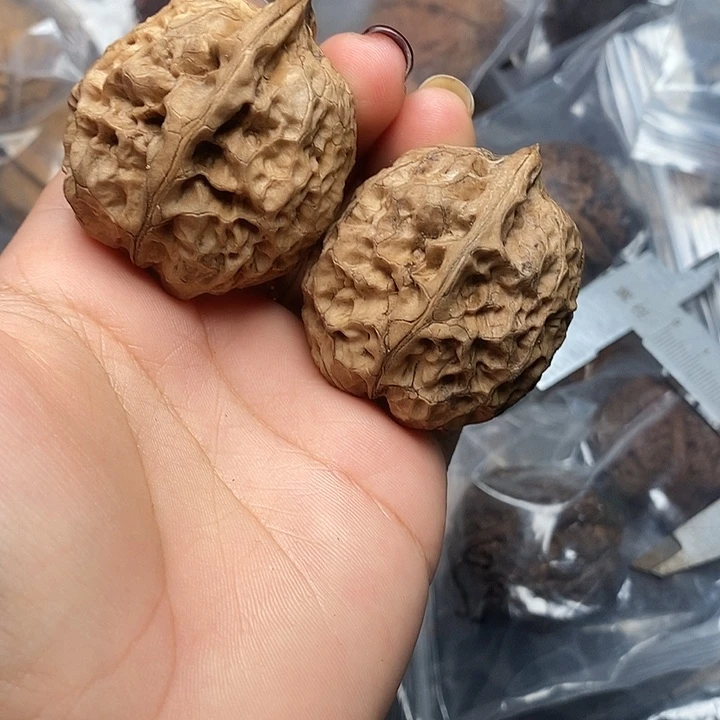 文玩核桃把件       2