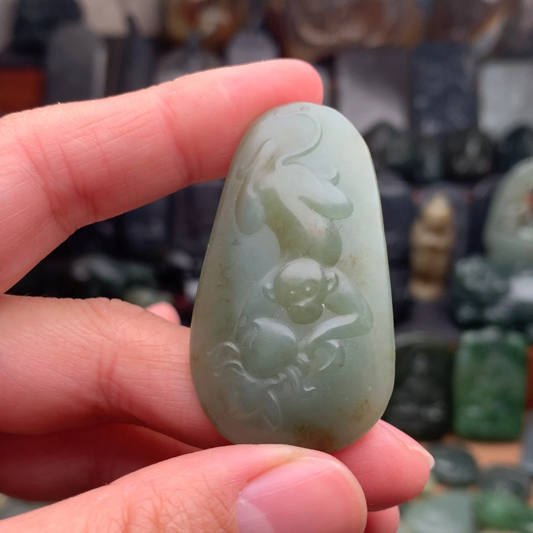 和田玉未镶嵌颈饰挂件16