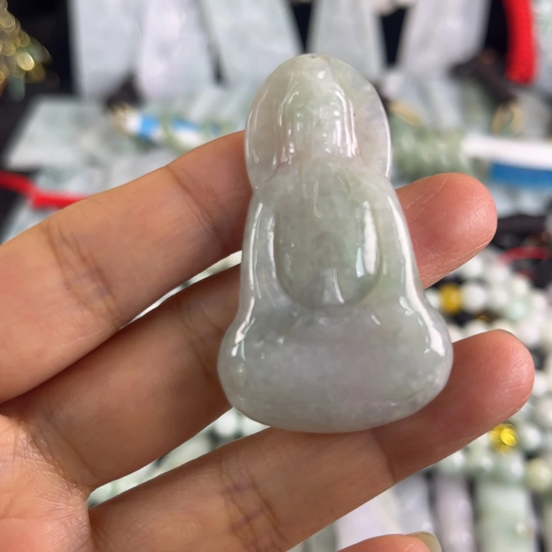 翡翠未镶嵌吊坠(赠链)瑕疵