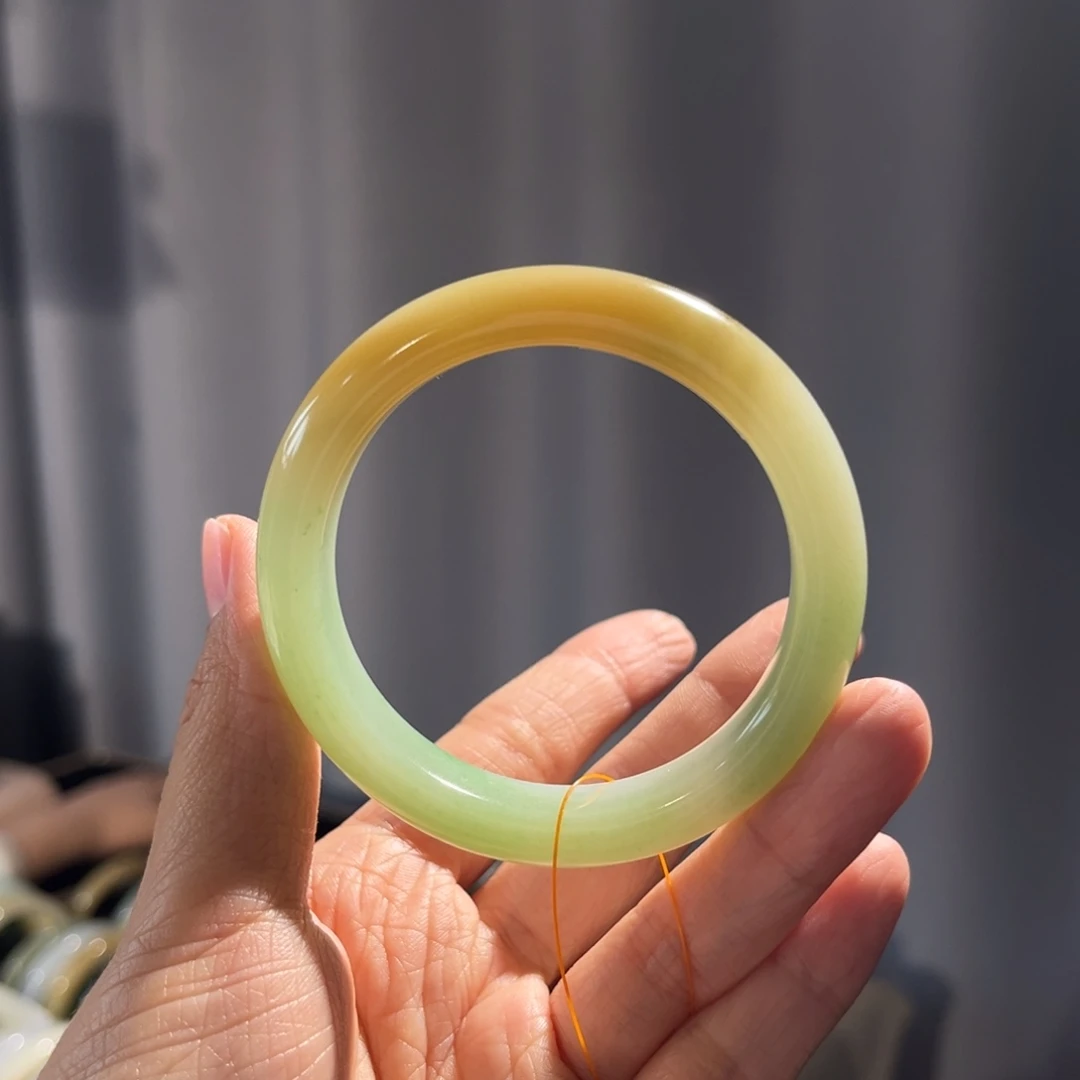 和田玉未镶嵌手镯  「新疆糖翠」