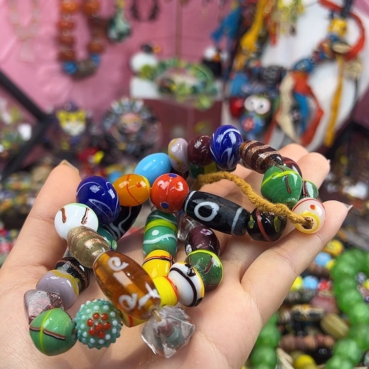 颈饰玻璃尼泊尔琉璃