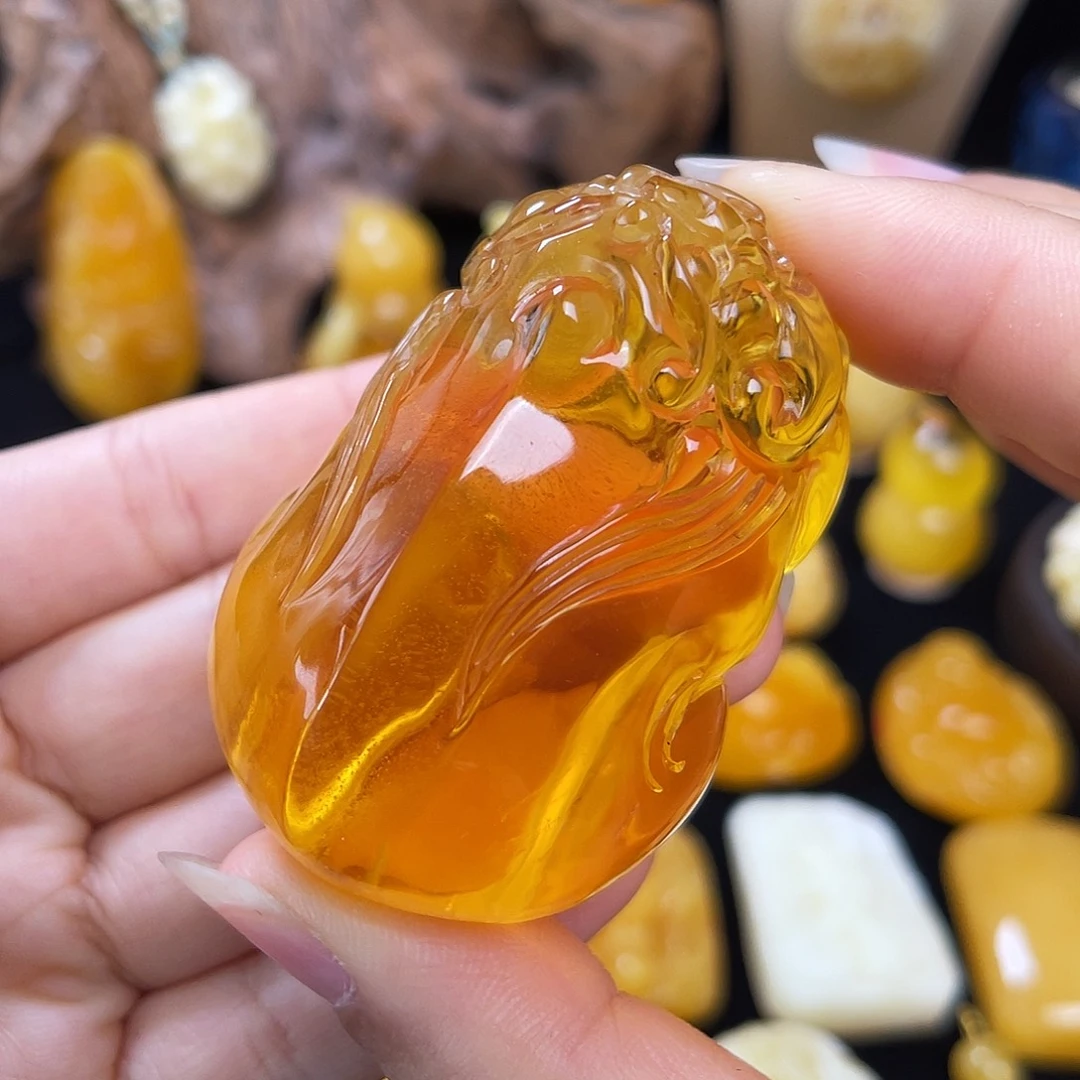琥珀未镶嵌珠宝奇石