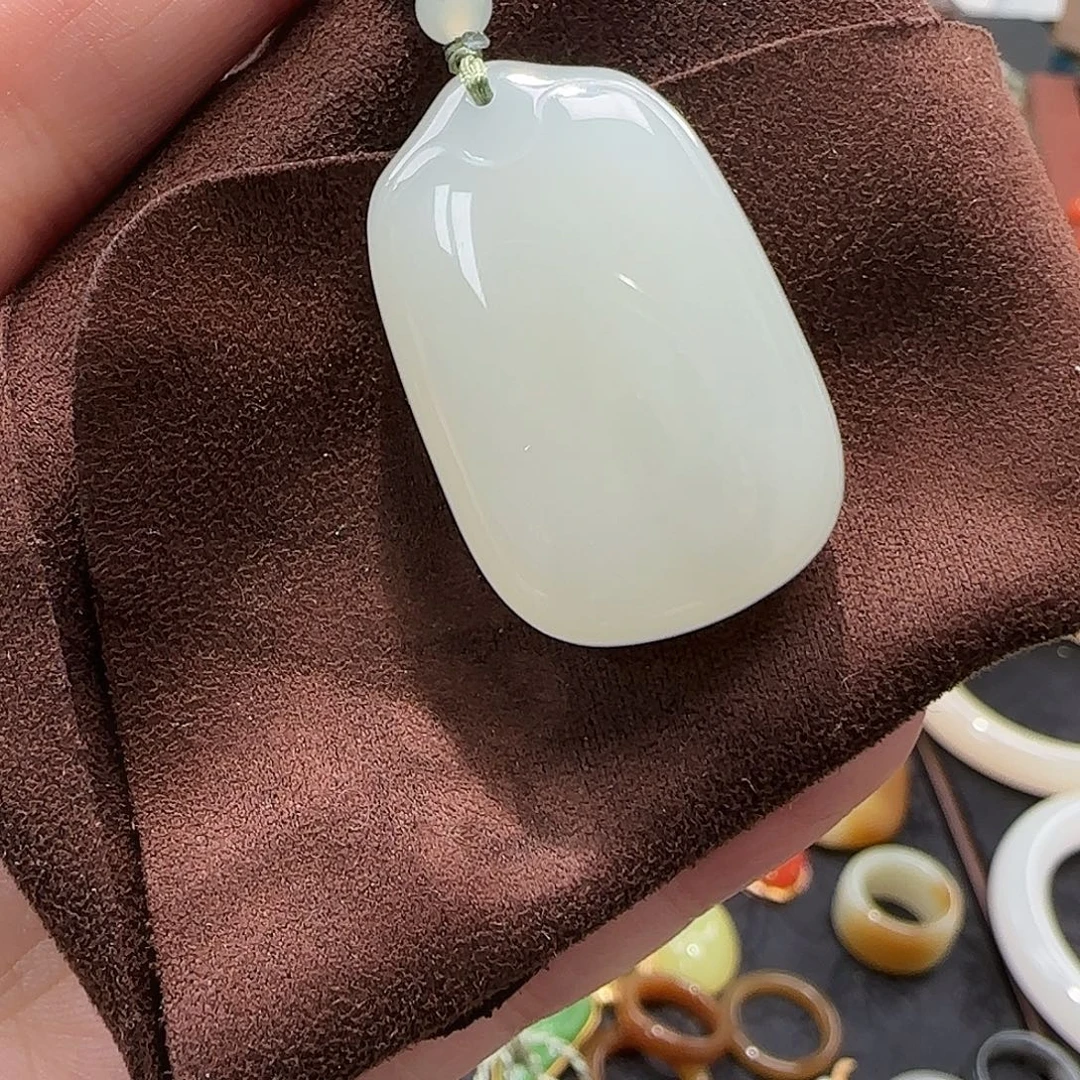 半***ღ和田玉未镶嵌颈饰