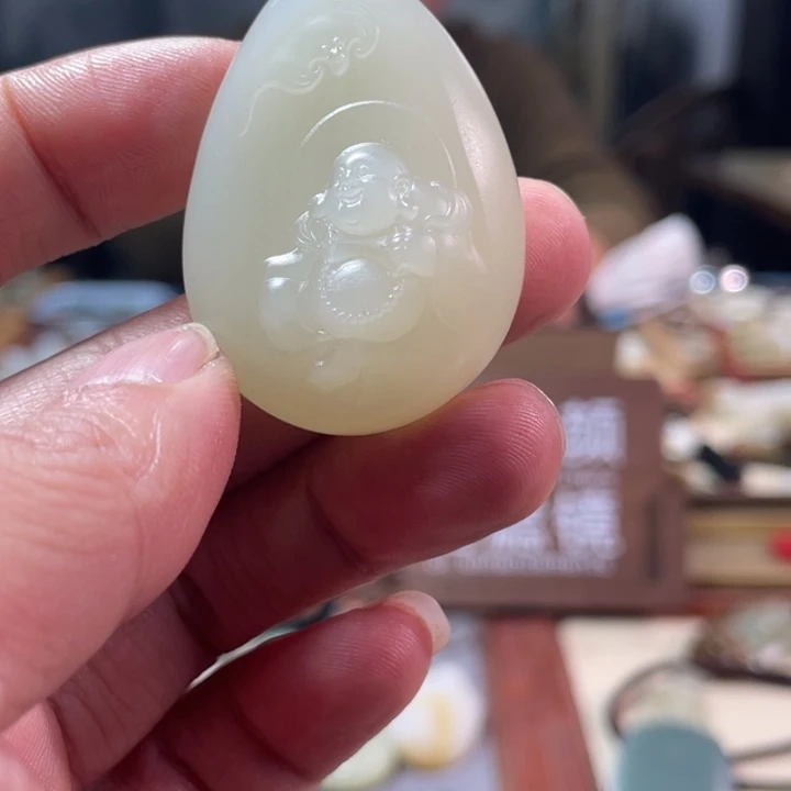 颈饰未镶嵌和田玉