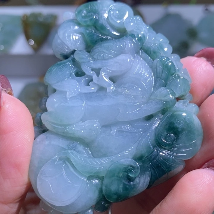 【闪购商品】翡翠未镶嵌颈饰貔貅