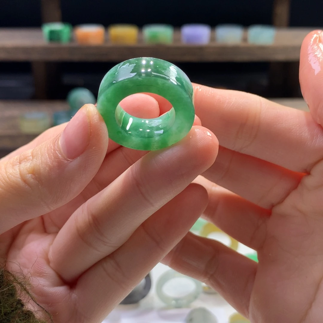 未镶嵌定制翡翠@****?有纹漏