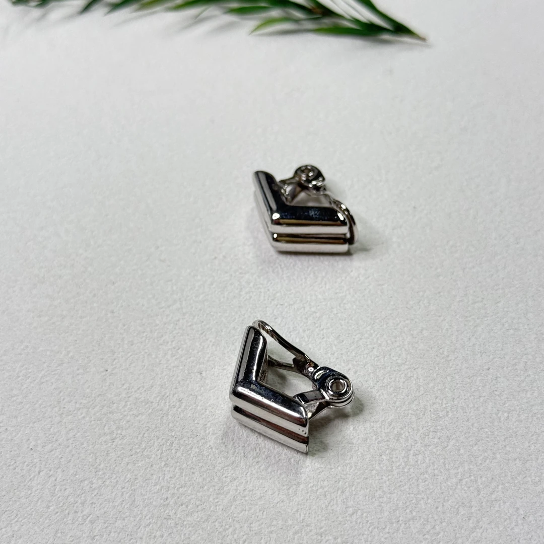 铜合金耳饰 【六六中古】孤品复古耳夹ap7938