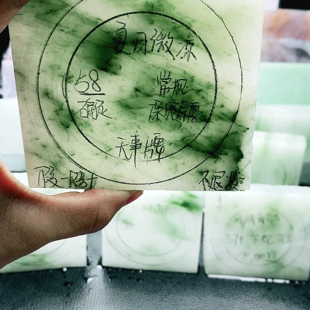 定制石英质玉（天山翠）
