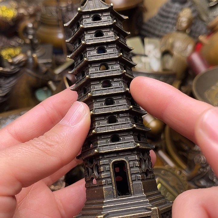 精美铜器批发档口