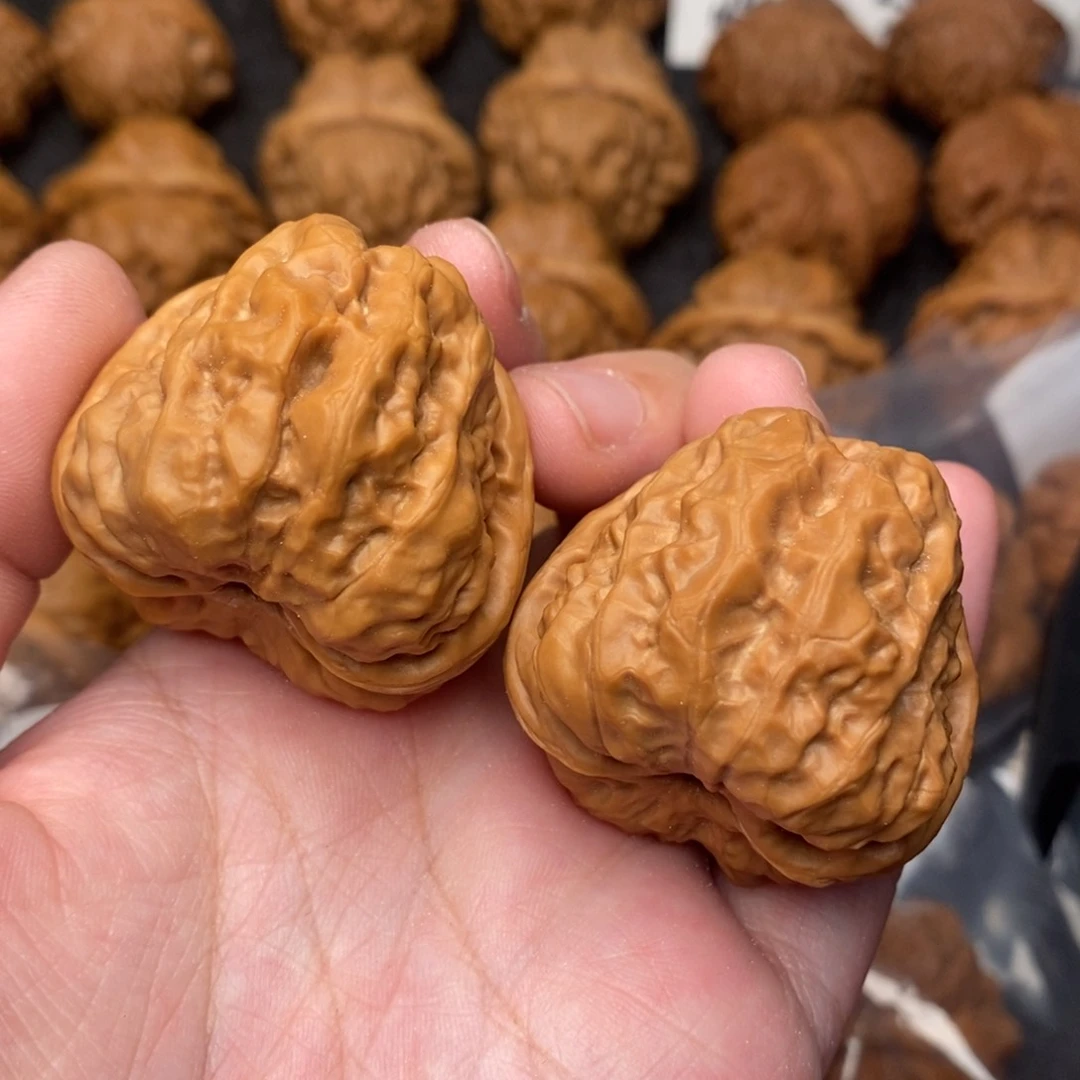 文玩核桃把件草****?蛤蟆38