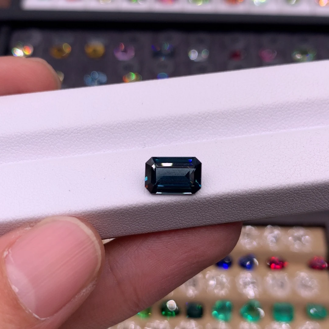 尖晶石裸石未镶嵌