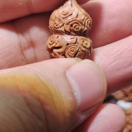 桃核纯手工圆雕祥云葫芦
