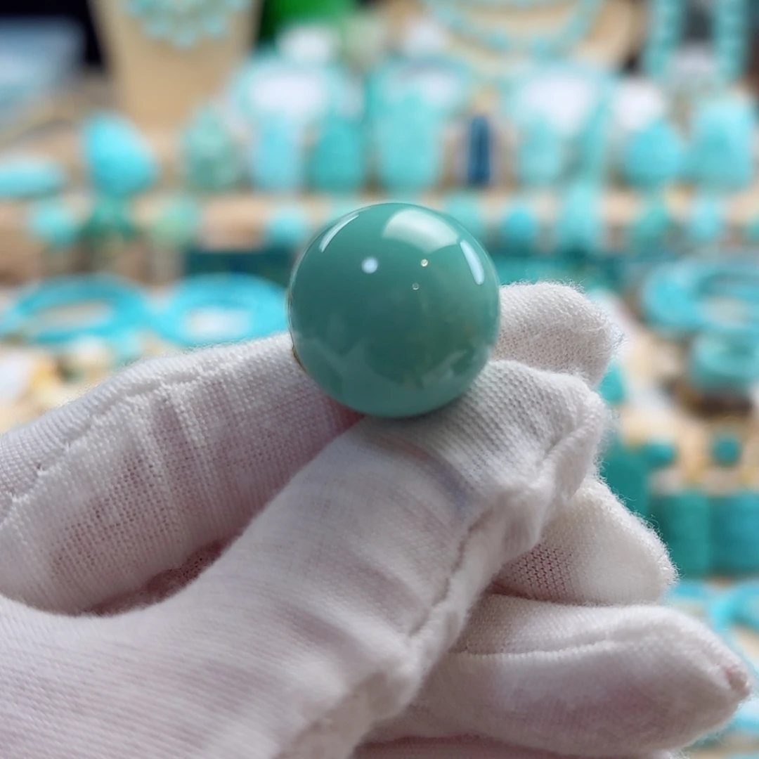 绿松石未镶嵌珠宝奇石18.8