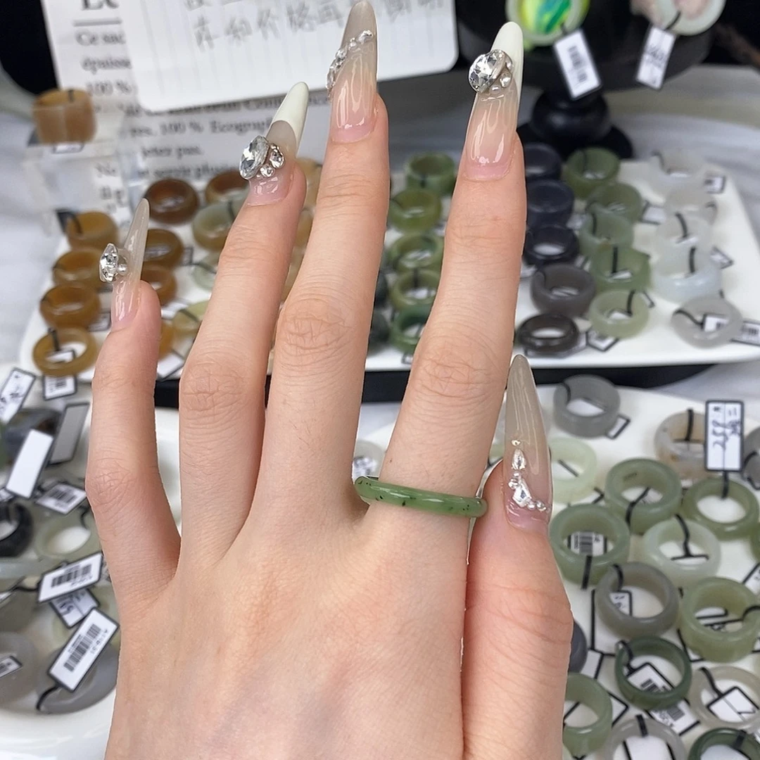 未镶嵌戒指和田玉z108碧玉圆条18.6