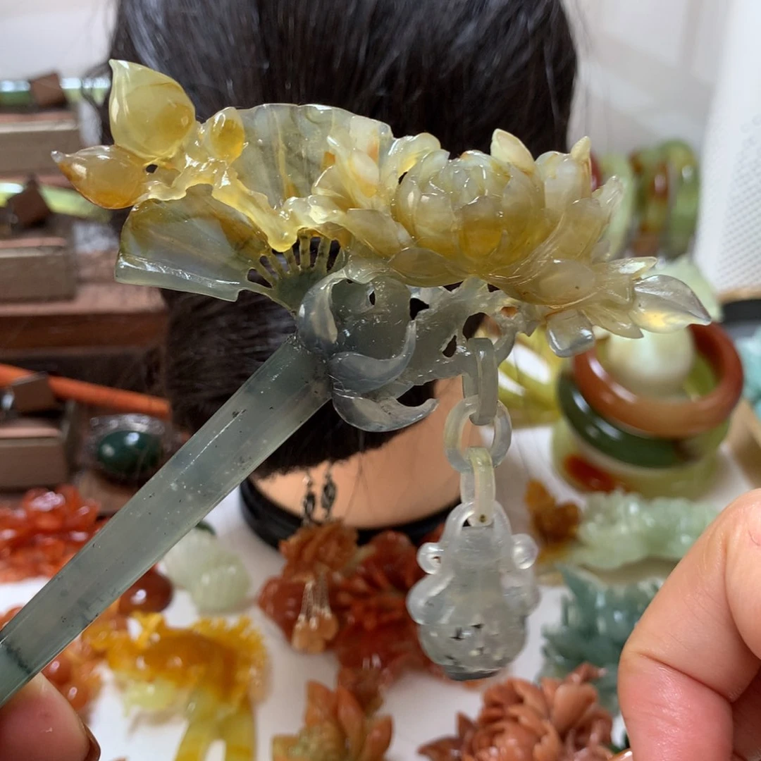 蛇纹石玉发饰未镶嵌思*