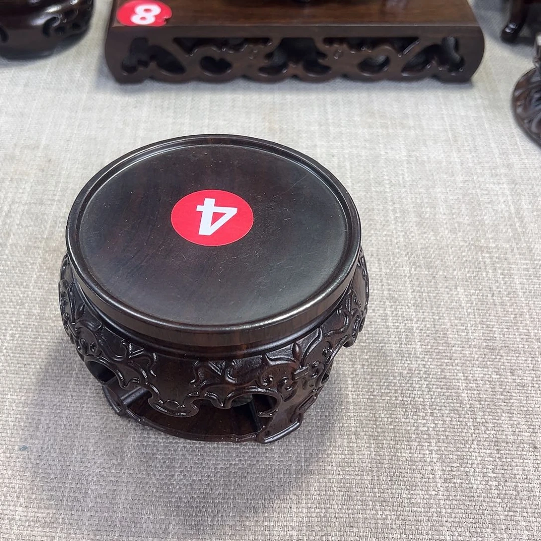 红木底座精雕工艺品