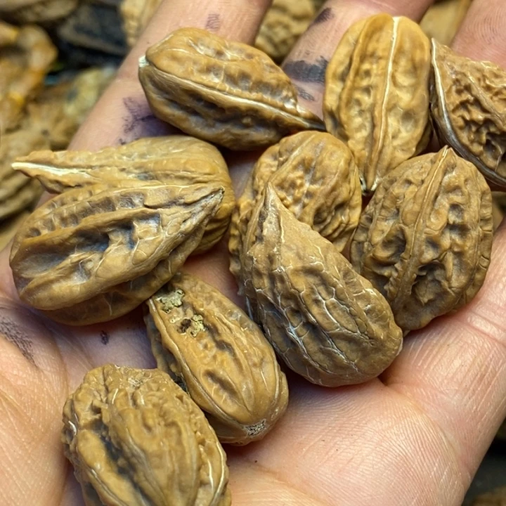 文玩核桃吊坠娜姐198