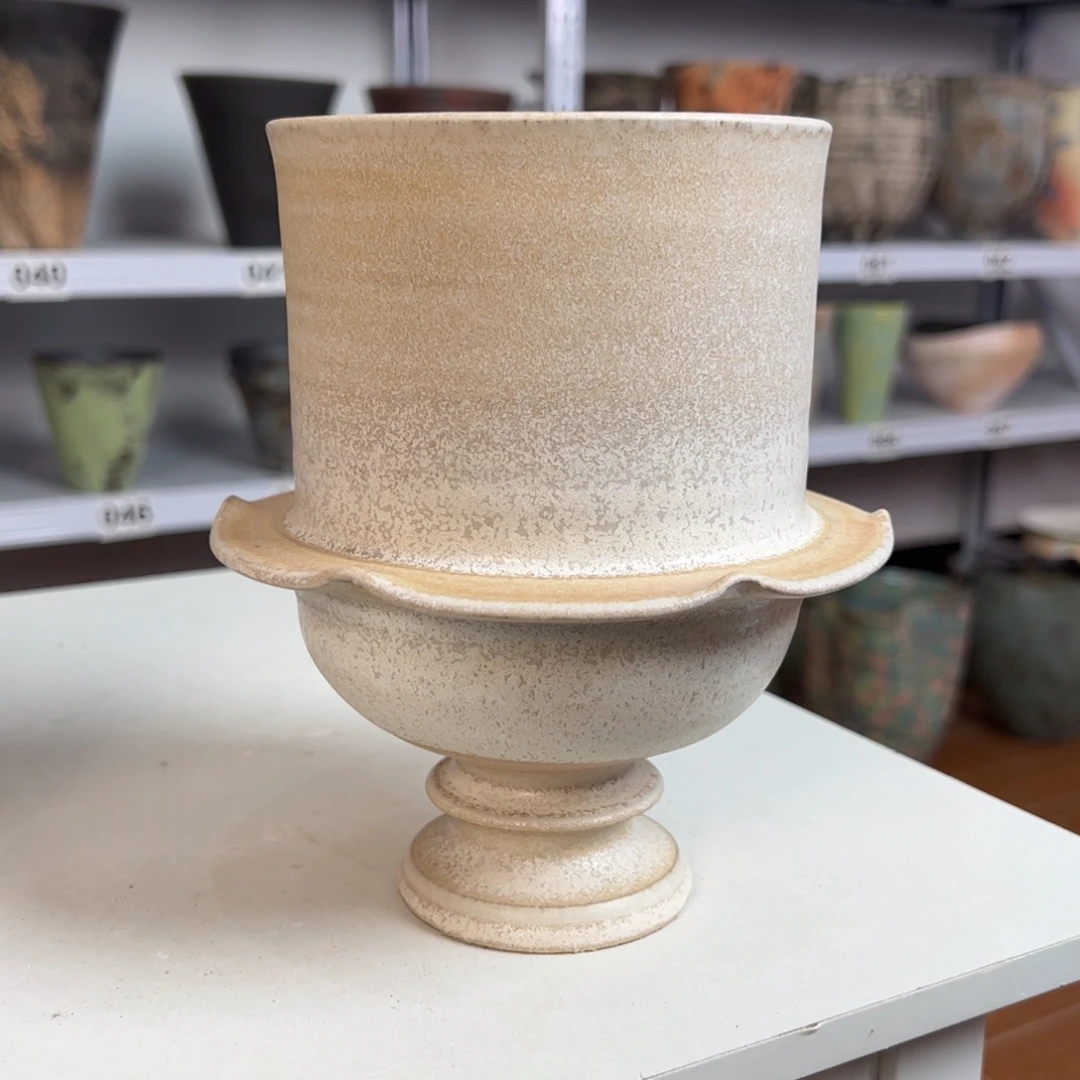 口径11高度18有孔