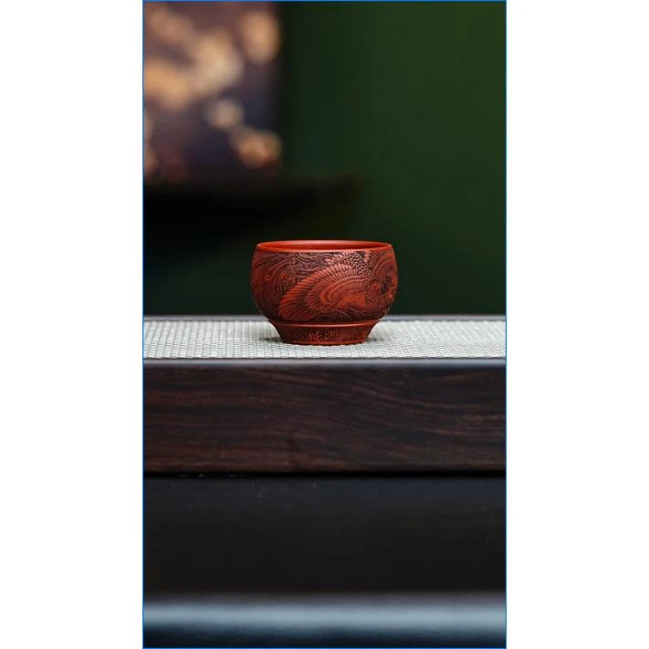 宜兴紫砂 主人杯刻绘龙凤呈祥 h475