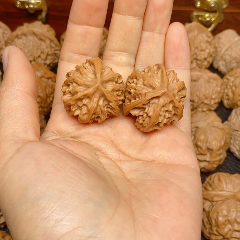 【闪购商品】吊坠文玩核桃三棱31
