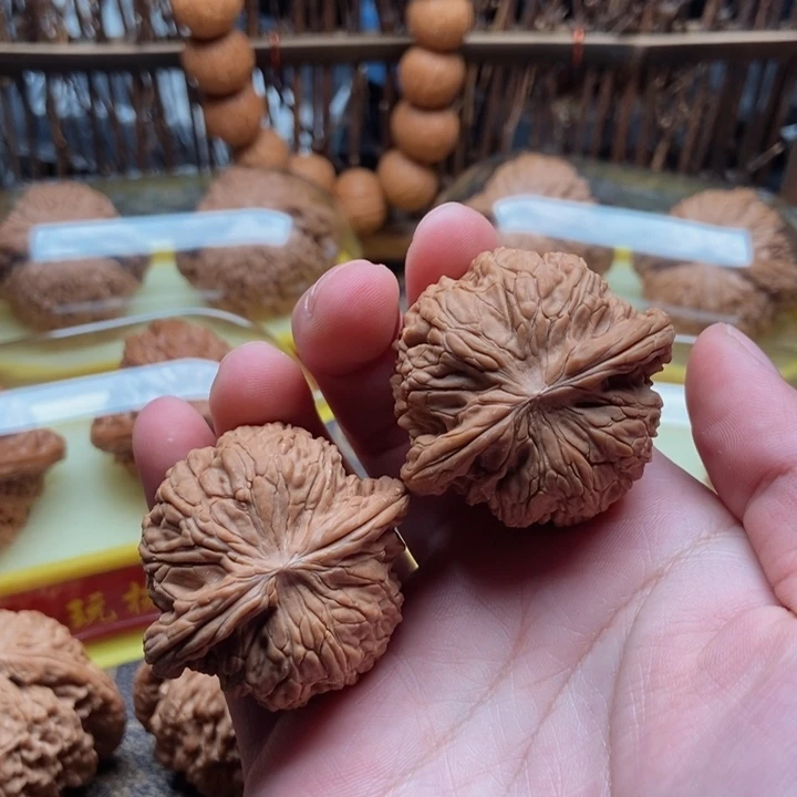 桃核吊坠山地磨39全品白茬