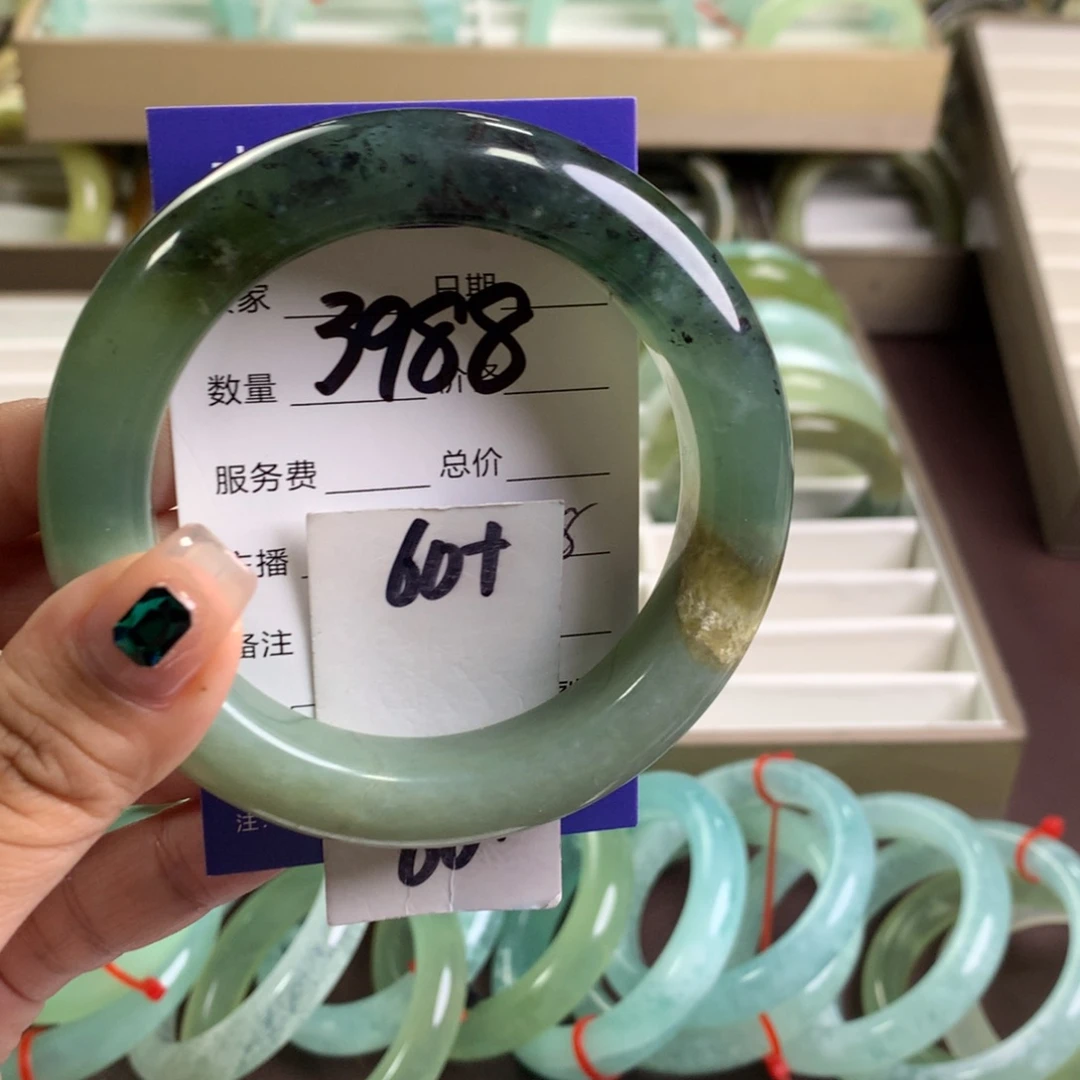 蛇纹石玉未镶嵌手镯3988