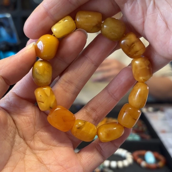 蜜蜡未镶嵌颈饰蜜蜡