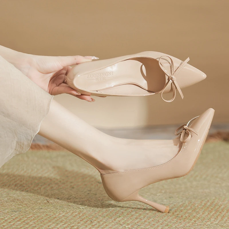 加肥加宽秋新款仙女风蝴蝶结高跟鞋百搭法式漆皮大码女媛316-213