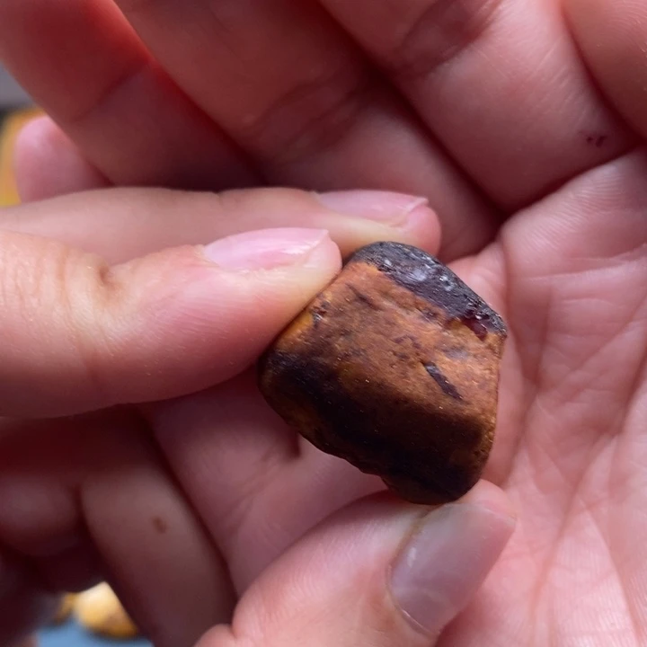 定制琥珀未镶嵌蜜蜡