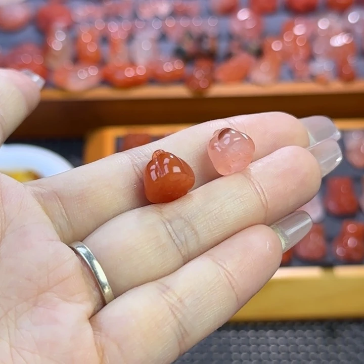 南红玛瑙未镶嵌珠宝半成品莲蓬