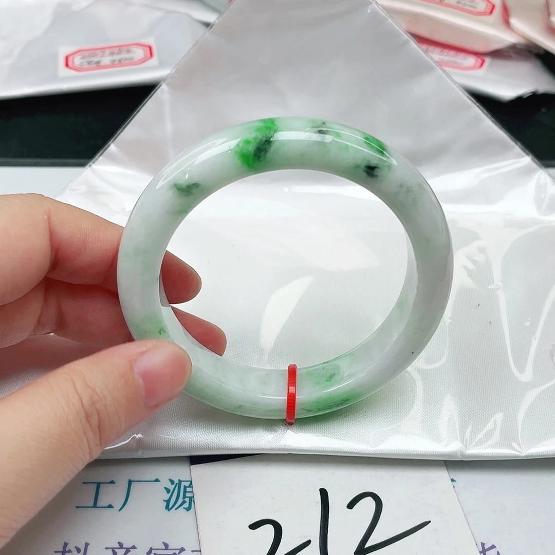 未镶嵌手镯翡翠55