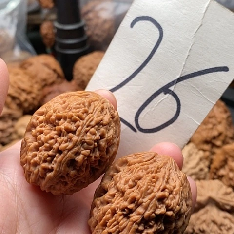 桃核吊坠35大蒜微暇